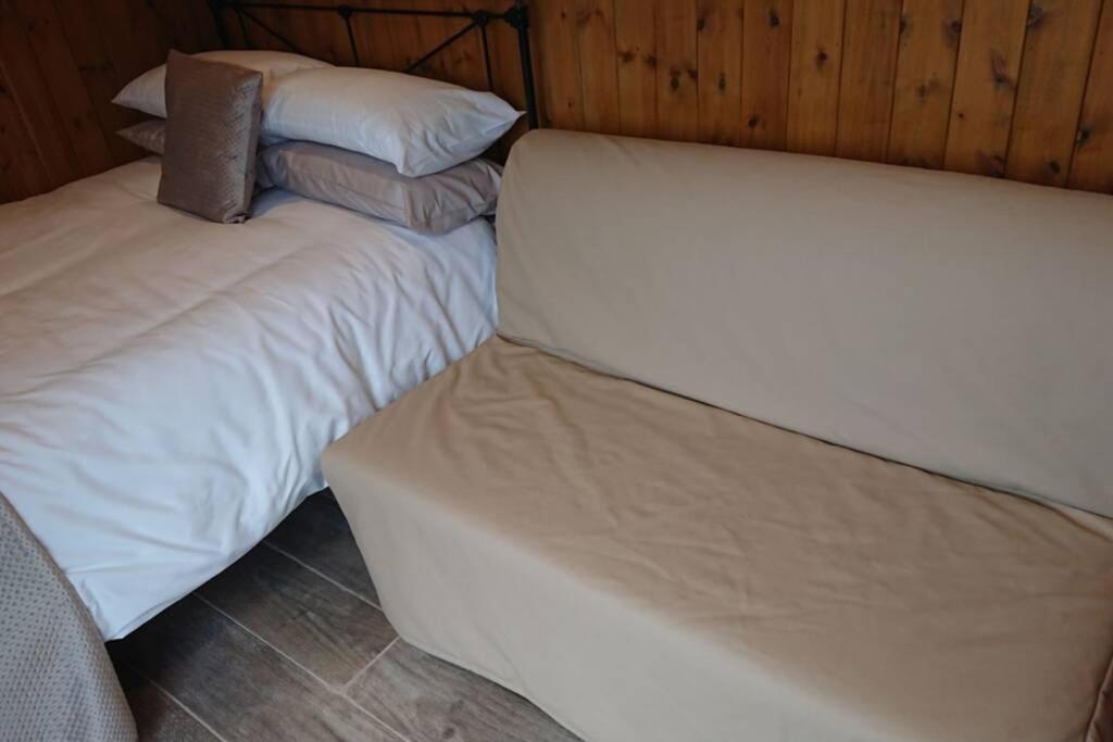 Malthouse Farm Cottage Carriage Dilhorne エクステリア 写真